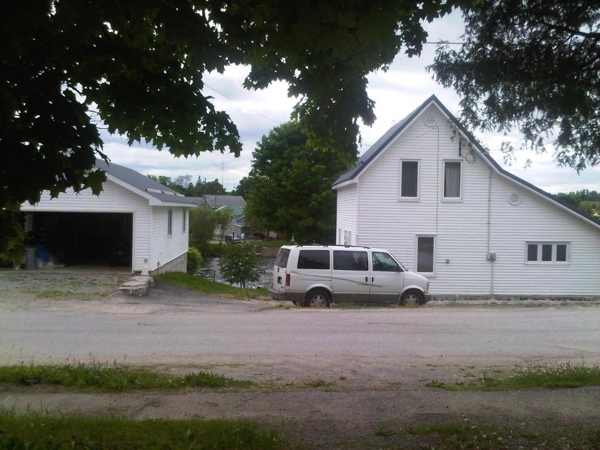 Balsam Lake 4 Bed Room Cottage Kawartha Lakes Exterior photo